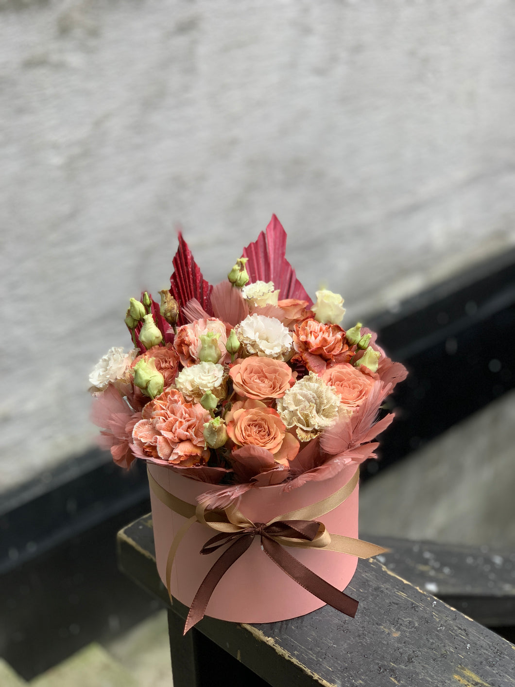 Flowerbox med friske blomster RUND