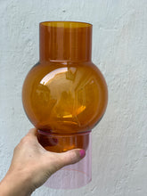 Last inn bildet i Galleri-visningsprogrammet, Vase «Bubble tube» AMBER

