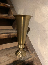 Last inn bildet i Galleri-visningsprogrammet, Vase/urne
